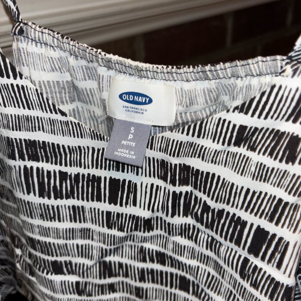 2 Old Navy Flounce mini dress - Black and Black/White patterned - Petite Small - Picture 3 of 7